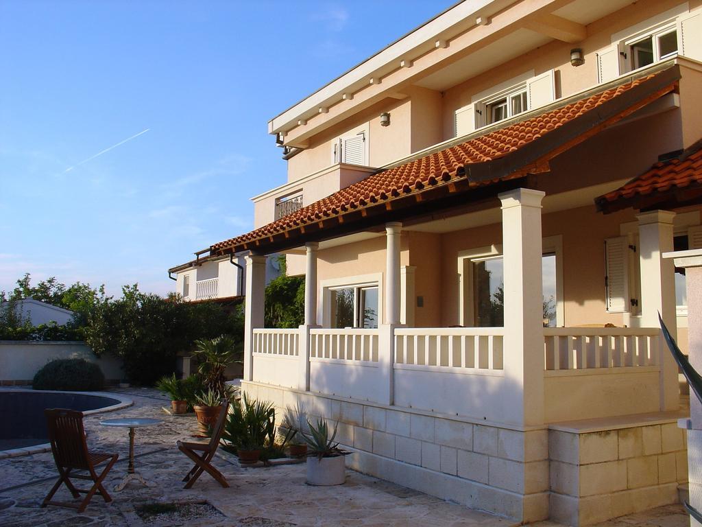 Apartments Villa Marnii Kozino Exterior photo
