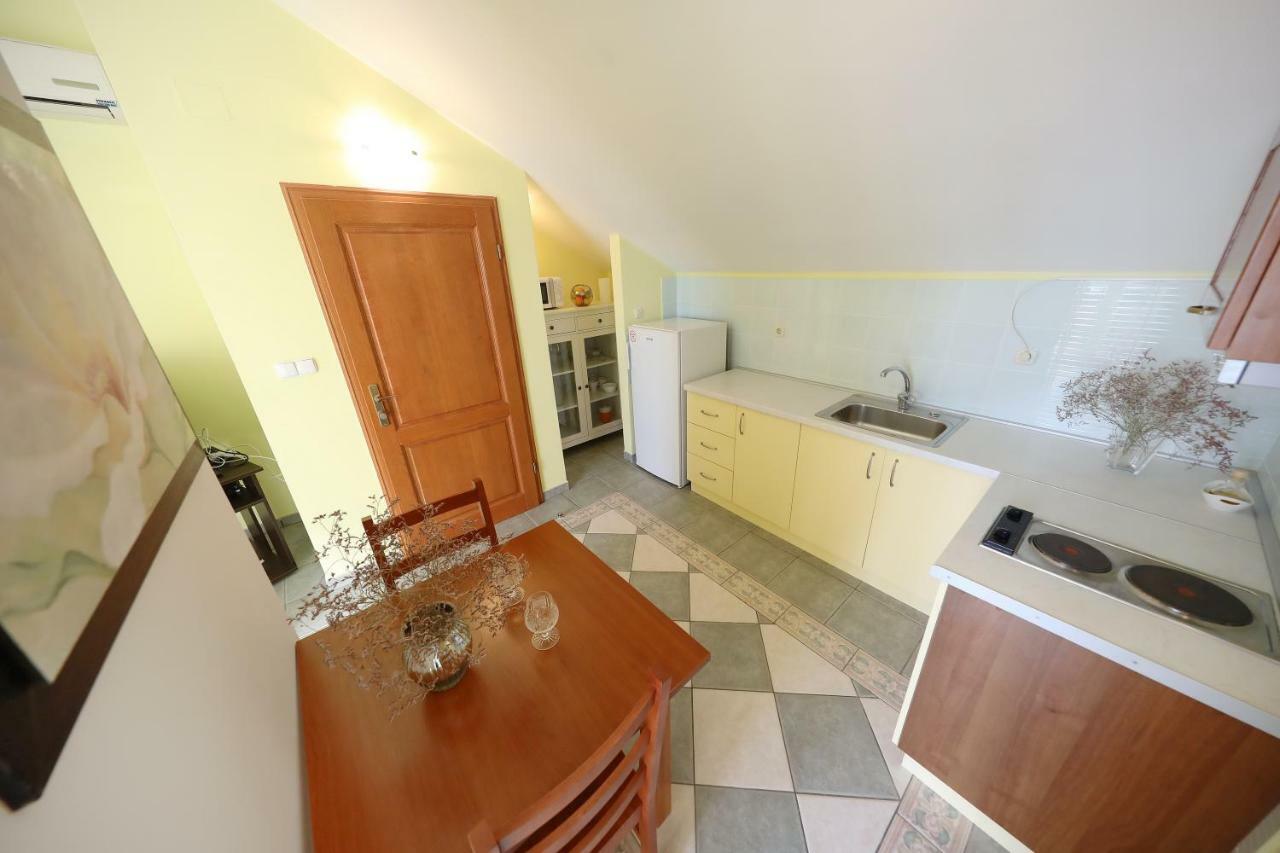 Apartments Villa Marnii Kozino Exterior photo