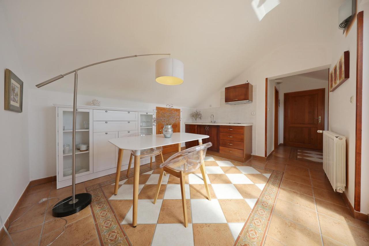 Apartments Villa Marnii Kozino Exterior photo